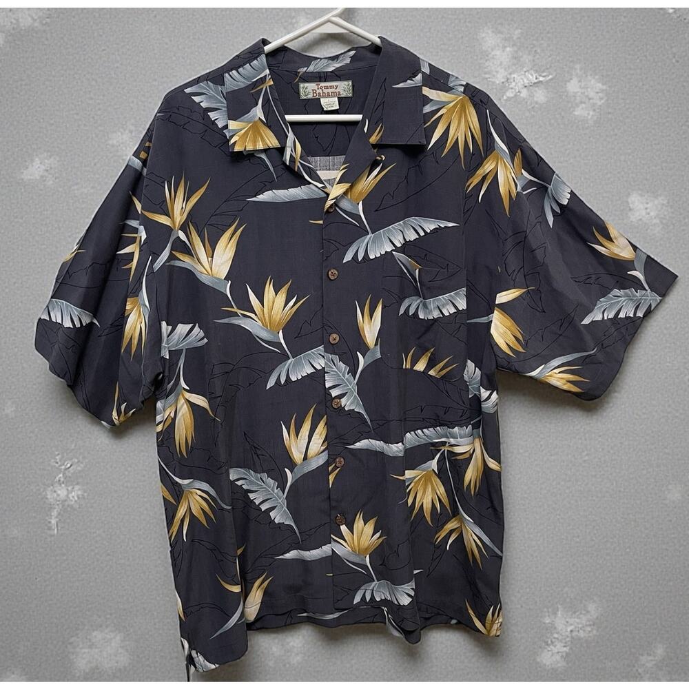 Tommy Bahama Silk Shirt Button Down Sz L Vacation Beachwear Casual Leisurewear